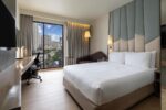 Holiday Inn Express Bangkok Sukhumvit 11 by IHG - Image 4